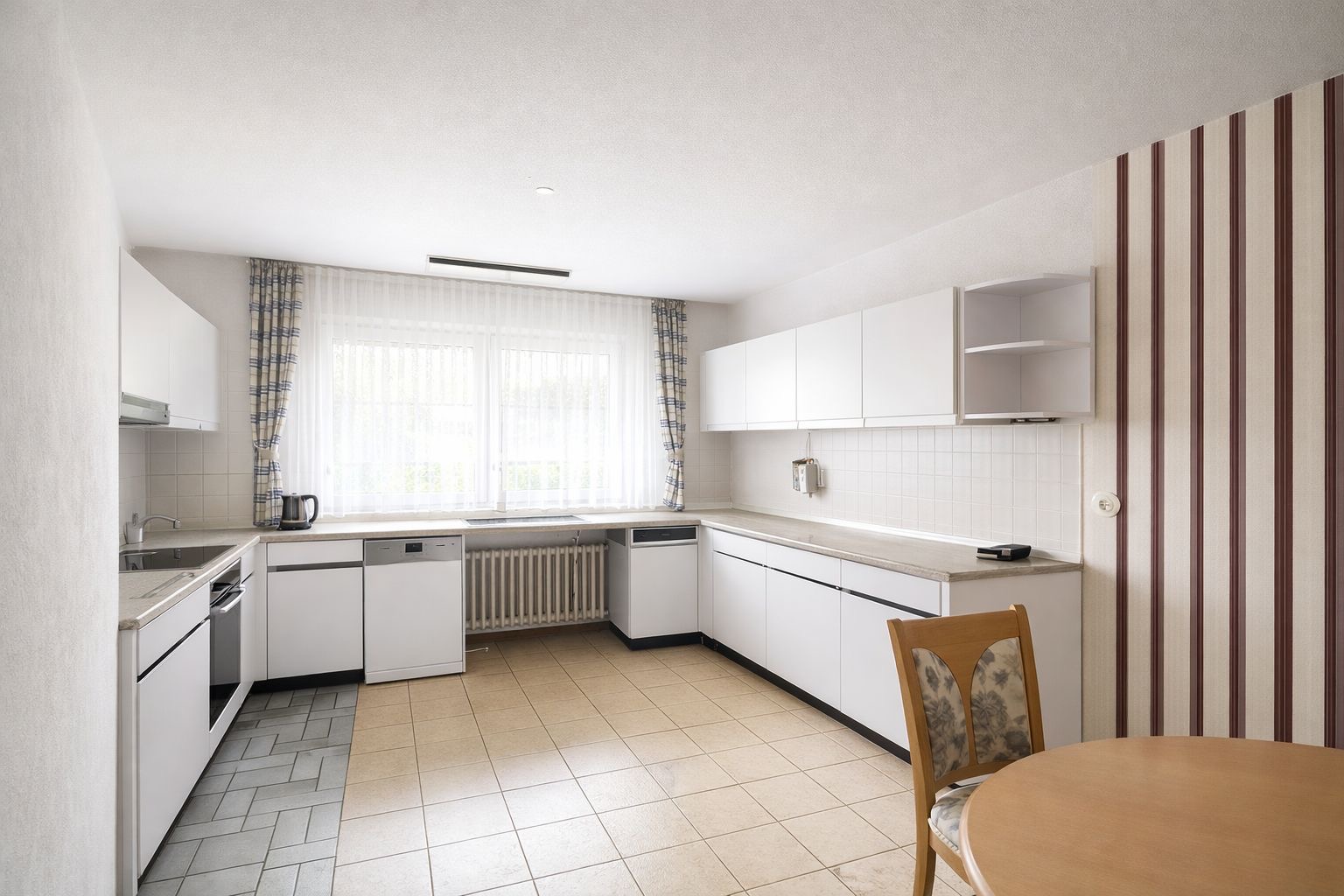 343de812-96d4-415f-bc20-7d2dafe54742