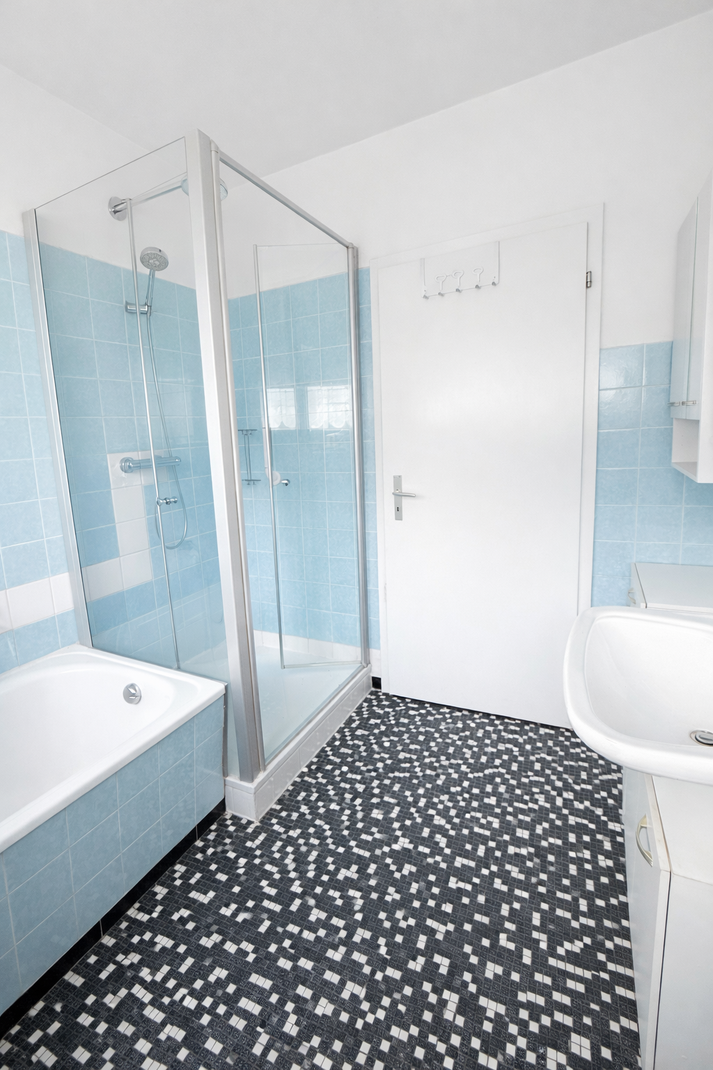 C1367F77-E546-47B6-B492-94D62073F899