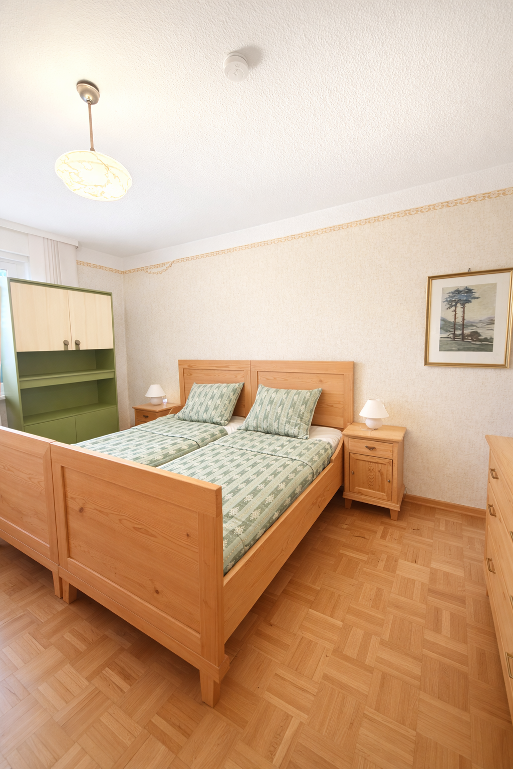 29E56349-2073-451B-BA64-27E72C926600