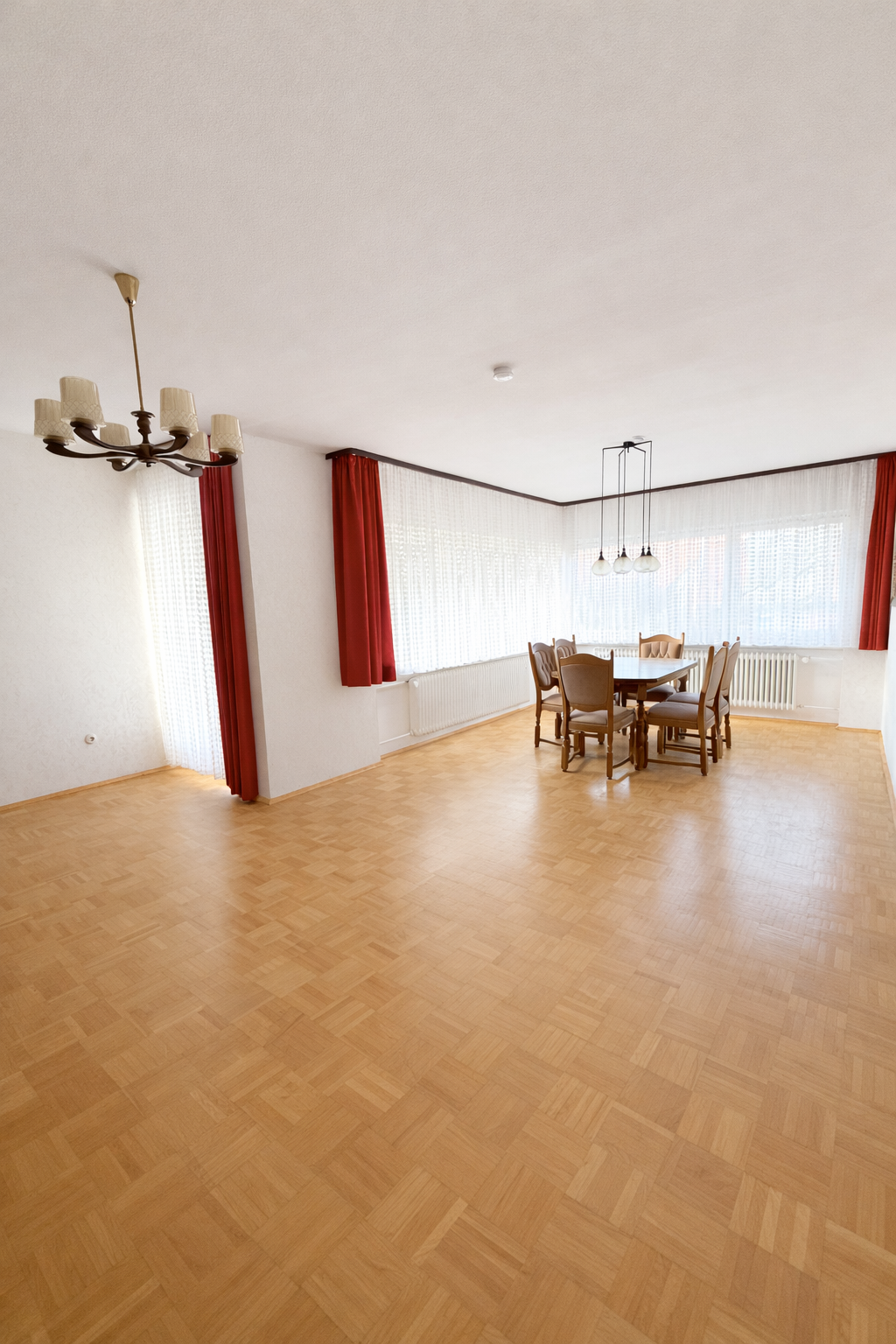 71AB0BA6-A26A-45F5-97D3-B64EC87A4131